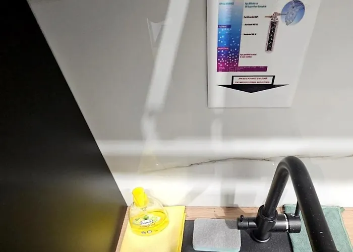 Like Voda * Βουκουρέστι